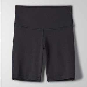 Aritiza Black Biker Shorts